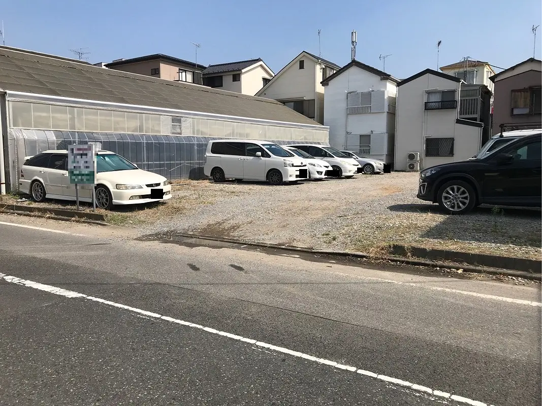 江戸川区鹿骨５丁目　月極駐車場